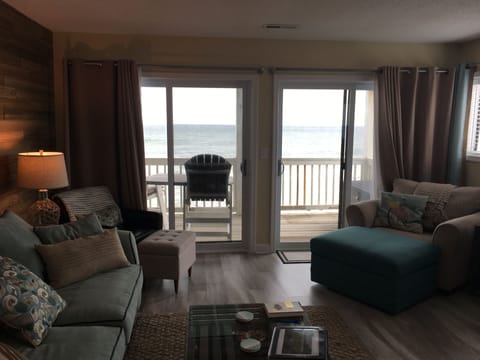 View of the ocean as you walk into the main living area...see how close it is!