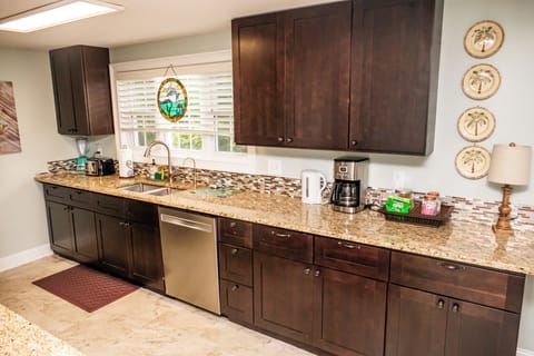 Kitchen with granite countertops and 5-stage drinking water filtration 