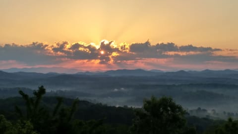 Sunrise at Morning Glory