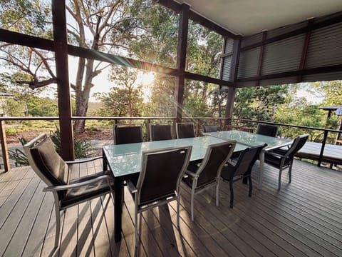 Level 2 deck - large seating area