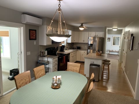 Kitchen & Dining Room