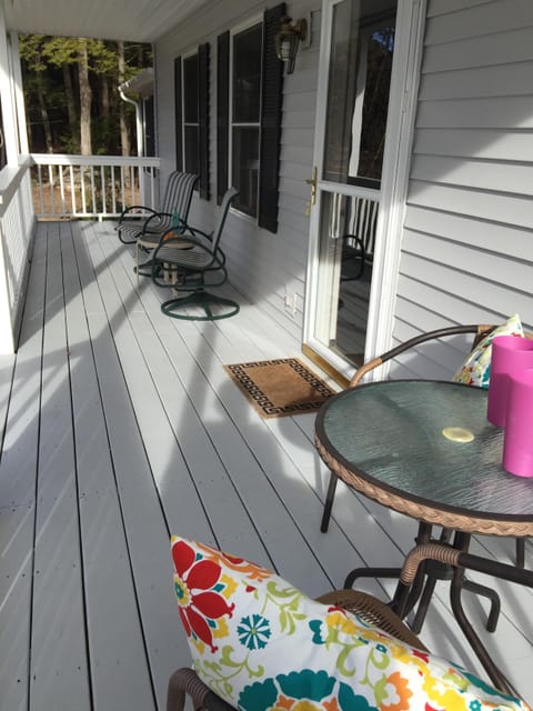 Relax on the Farmers Porch