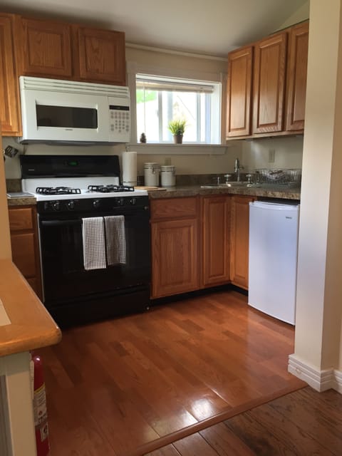 Guest house kitchen. 