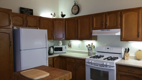 Another kitchen view.