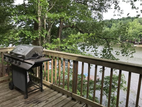 Main floor deck with grill