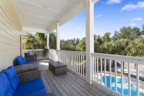 Beach Basket Balcony