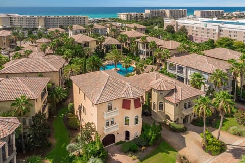 19-Drone-View-To-Beach