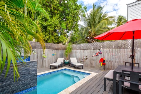 Tropical Key West living!