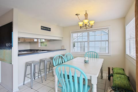 Coral Rose Dining Room ALt