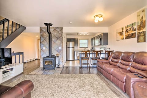 Living Room | Wood-Burning Stove | Baseboard Heating | Free WiFi