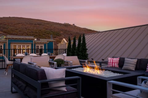 Rooftop firepit overlooking Park City Mountain