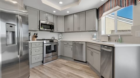Remodeled and fully furnished kitchen