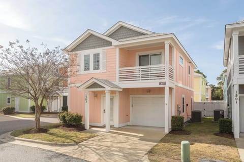 Just Peachy Front Exterior - Corner Unit