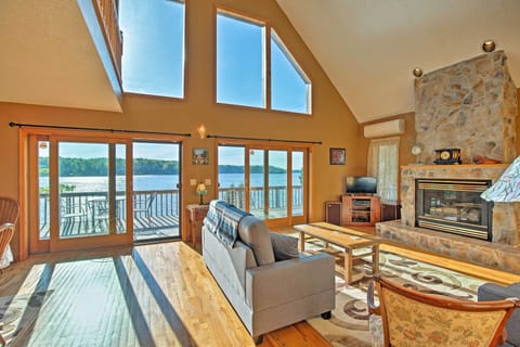 Harrisville Vacation Rental | 3BR | 3.5BA | Stairs Required | 2,420 Sq Ft