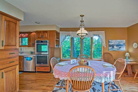Dining Area | Dishware & Flatware