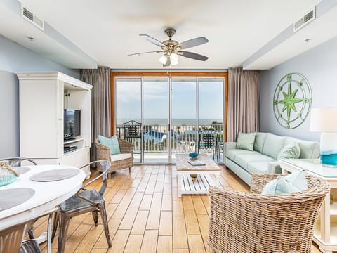 Tybee Beach Club 132 Living area with Balcony