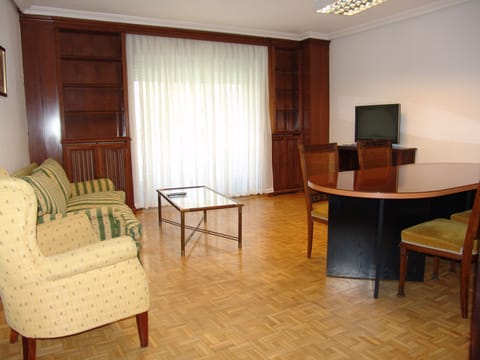Dinning room. Living room