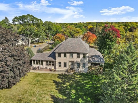 Lake Phalen Place, 5 bedrooms, regional park setting