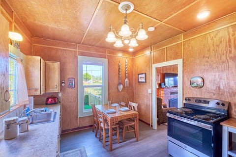 Quaint Vintage Style Kitchen