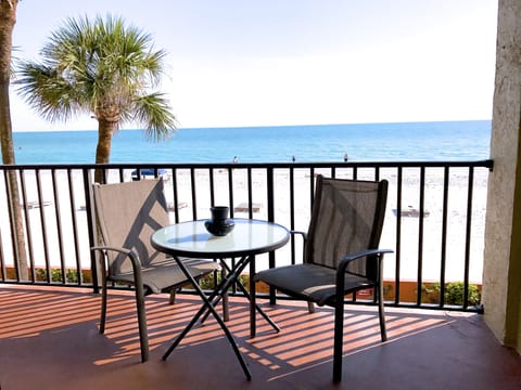 The view from our balcony, unbeatable!
Doesn't get better than this!