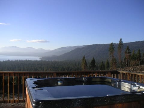 Hot tub with perfect views for miles and miles.