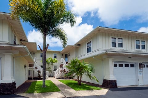 Plantation 1322 Building