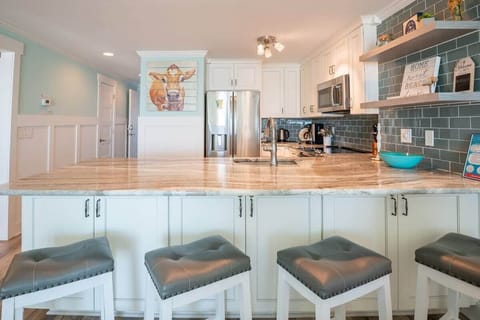 Countertop Seating for 4