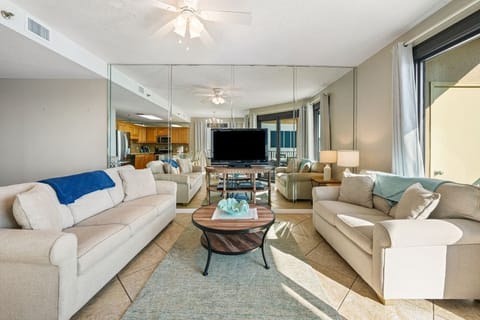 1 Phoenix East 1201 Living Room