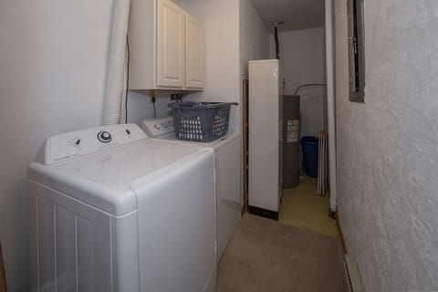Commercial Washer/Dryer