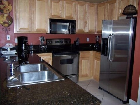 Gourmet kitchen - fully equipped