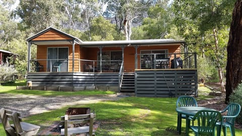 Charming 3-bedroom cottage: Cozy retreat for comfort and relaxation. Your tranquil getaway !