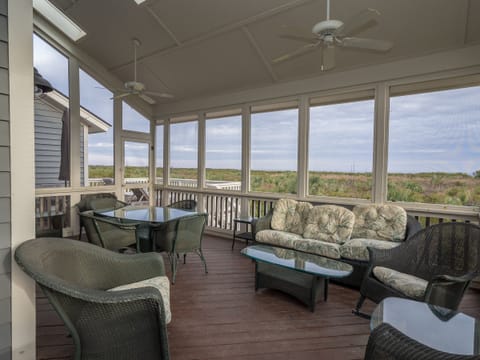 Amazing views over the natural landscape while listening to the ocean