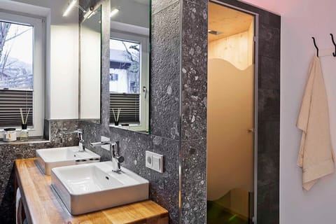 Premium Garden Apartment #1 - Moving Mountains Boutique Apartments Apartment in Salzburgerland