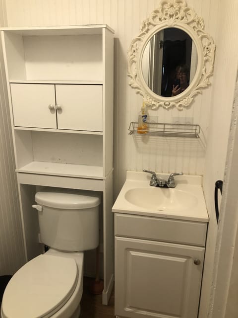 Extra shelving in bathroom