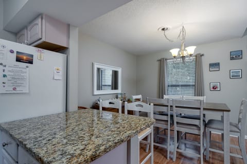 2 Barstools at the kitchen counter