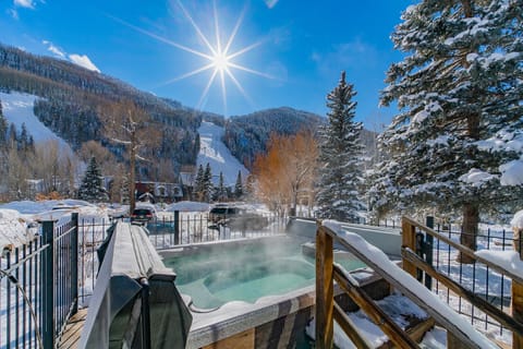 hot tub - Telluride Lodge 301 - Vivid Vacation Rentals Telluride - hot tub - Telluride Lodge 301 - Vivid Vacation Rentals Telluride