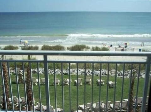 View from 25' Balcony glass doors fromm living room and master bedroom