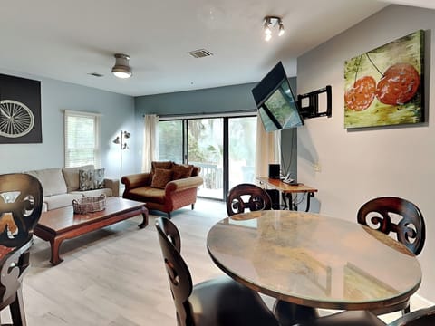 Welcome to Ocean Breeze 33!