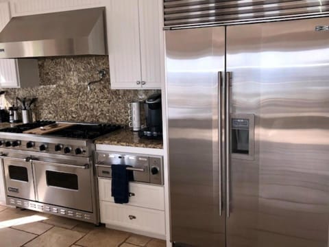 Sub-Zero Fridge & Viking Stove with Griddle & Warming Drawer