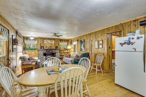 Dining Space | Dishware/Flatware