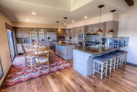 Upper Level- Dining room