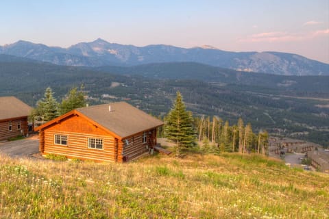 The Outlaw Cowboy Heaven Cabin - On top of the world View!!!