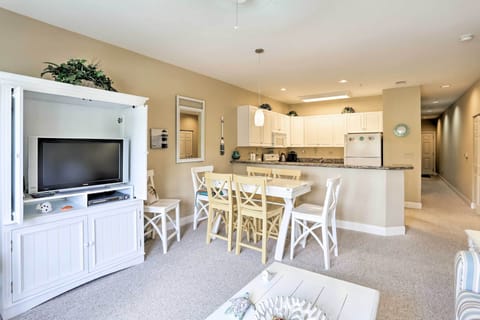 Dining Space | Dishware/Flatware