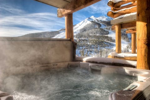 Private Outdoor Hot tub on patio