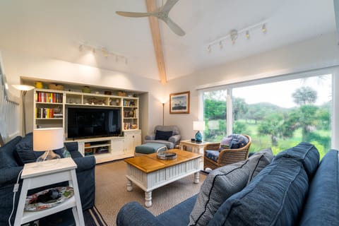 You will have panoramic views of the 18th hole of Crooked Oaks from the windows.