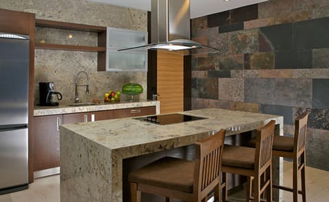 Gourmet equipped kitchen