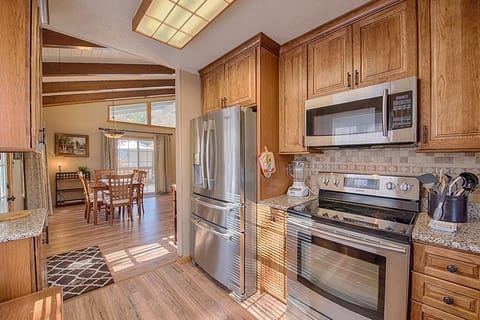 Kitchen, Dining Room