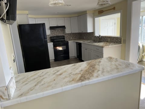 Newly renovated kitchen 