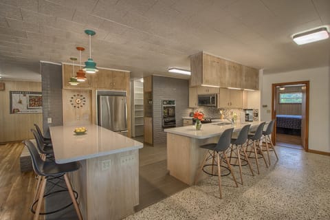 Spacious kitchen with two ovens and all amenities