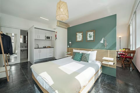 bed